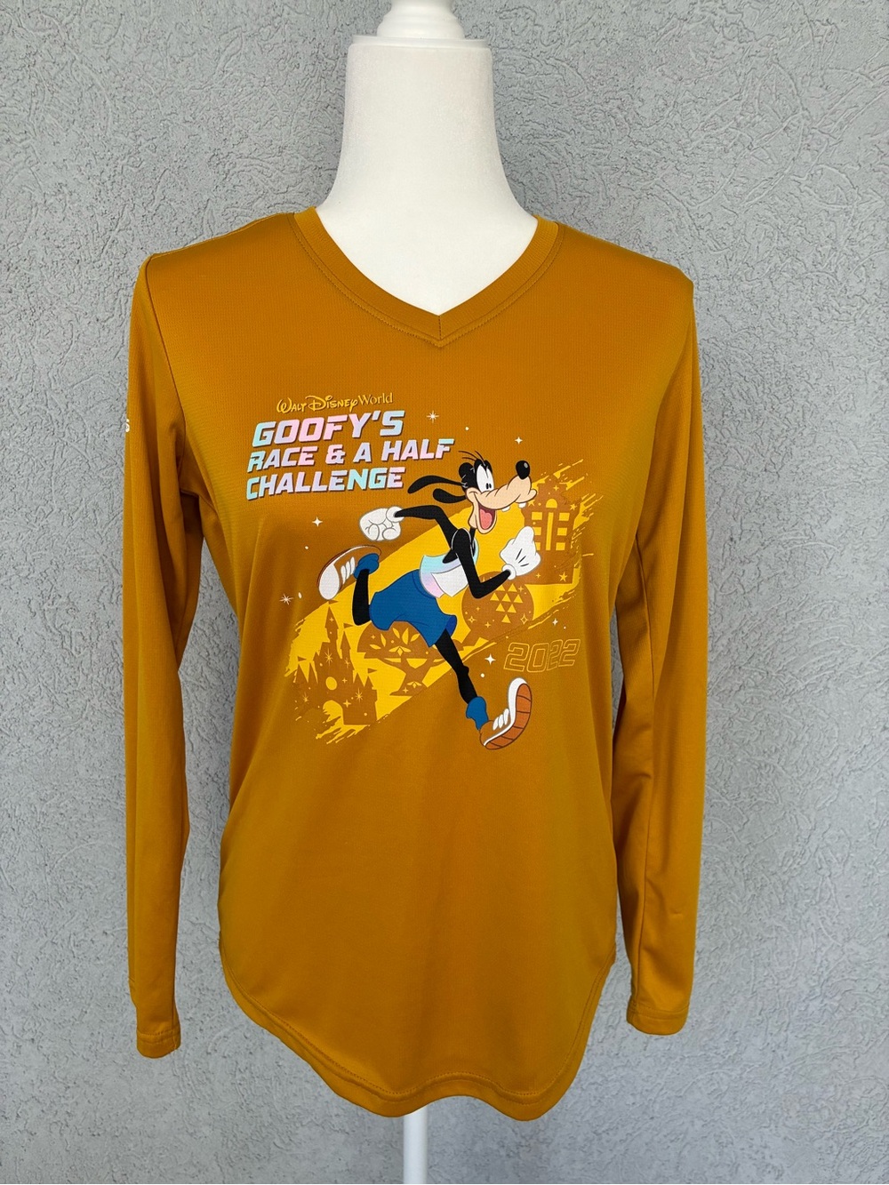 runDisney Goofy’s Race & a Half Challenge 2022 Long Sleeve Shirt Small Disney